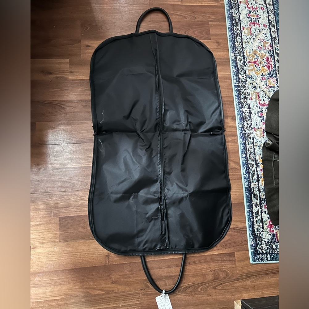 Garment bag - Picture 2 of 3